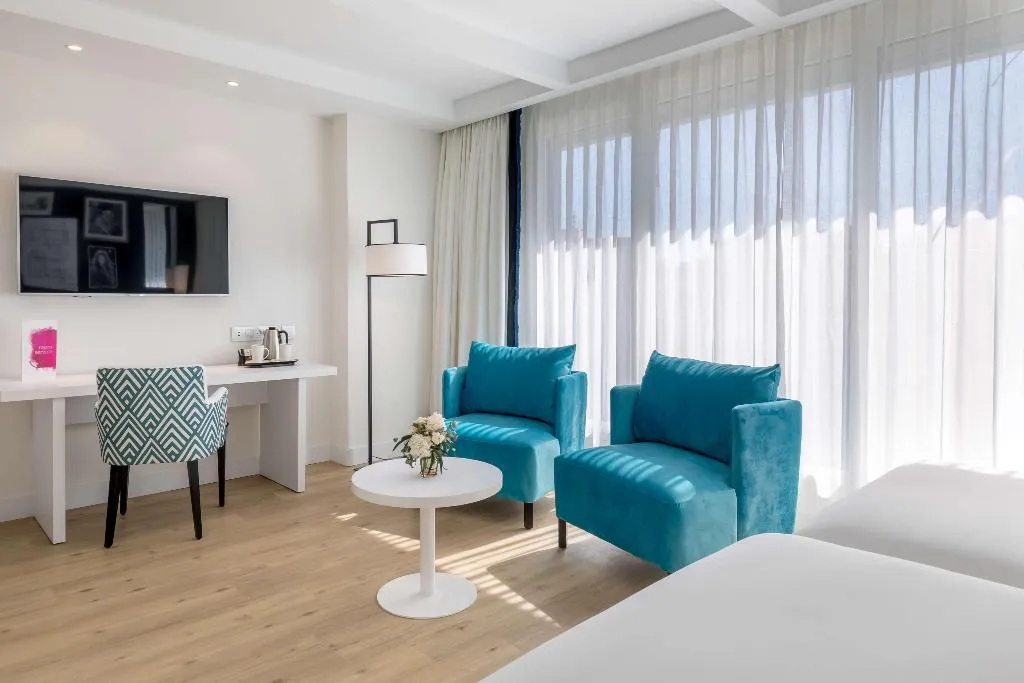 Double or Twin WITH TERRACE Room, Barcelo Imagine, Madrid