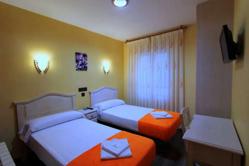 Room, Hostal Regio, Madrid