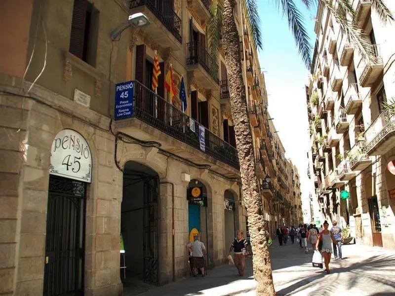 General view, Pension 45, Barcelona