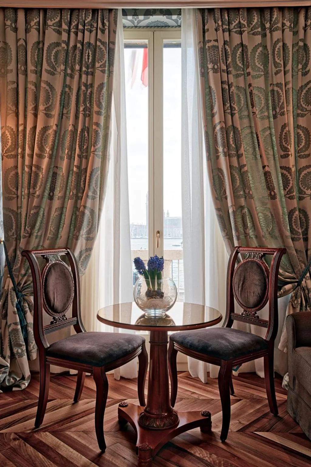 JUNIOR SUITE LAGOON VIEW Room, Londra Palace Venezia, Venice