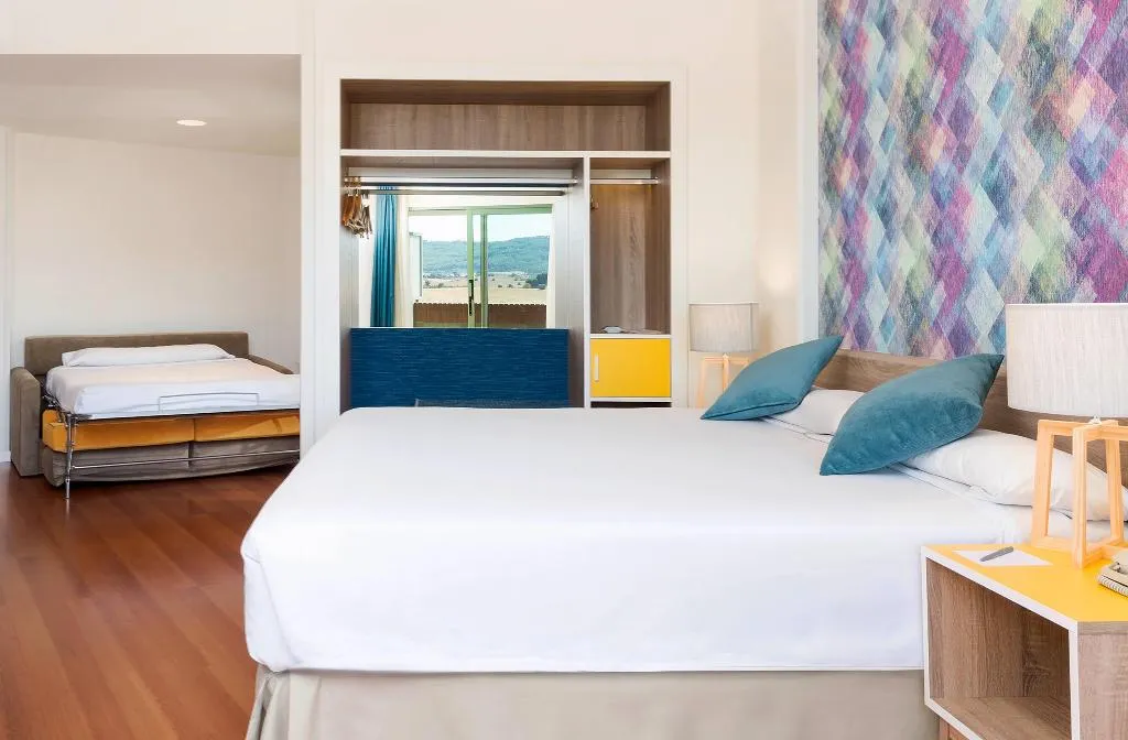 FAMILY ROOM STANDARD Room, Guadalajara Conference Center Affiliated By Melia, Madrid