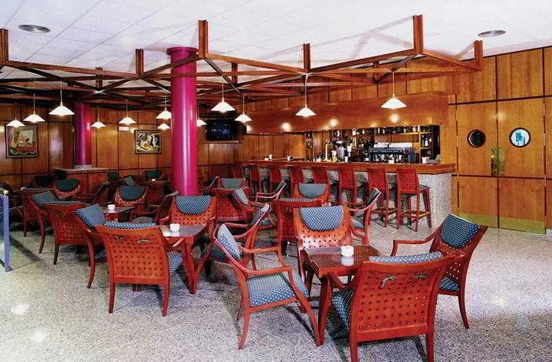 Bar, MC Plaza de Santiago, Madrid