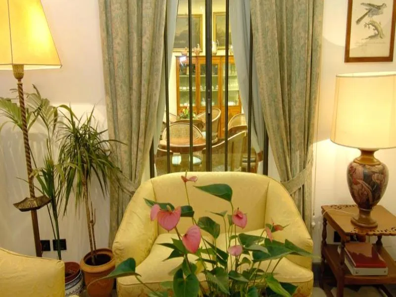 Lobby, Malaspina, Florence