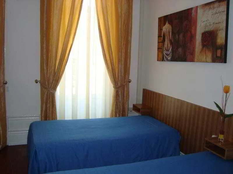 Room, Residencial Porto Madrid, Porto