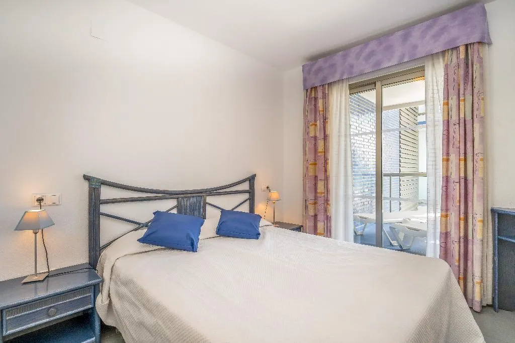 APARTMENT CAPACITY 5 TWO BEDROOMS Room, Hipocampos, Costa Blanca