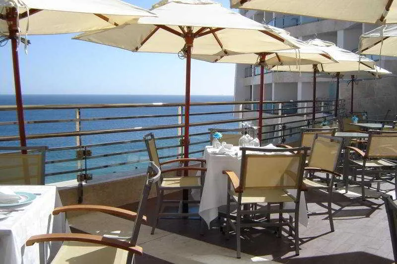 Terrace, Sesimbra Oceanfront Hotel, Lisbon