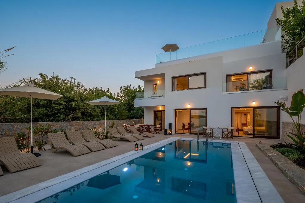 VILLA SUPERIOR FOUR BEDROOMS Room, Mika Villas & Suites, Crete