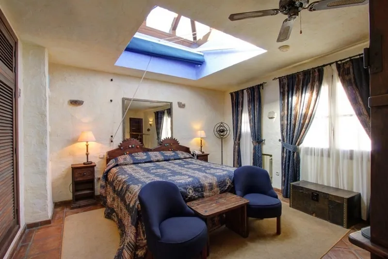 Room, Amanhavis, Costa Del Sol
