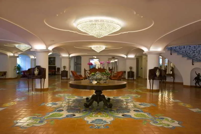 Lobby, Grand Hotel la Favorita, Naples