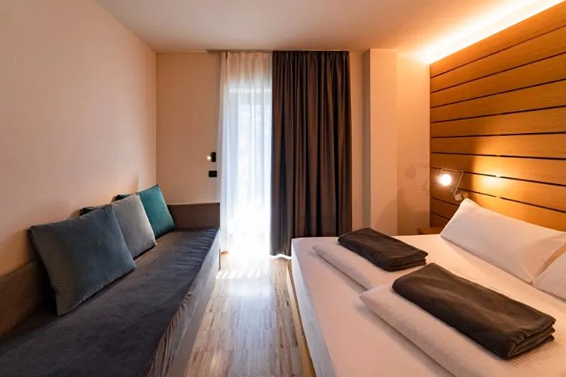 FAMILY ROOM COMFORT Room, Lake Front Hotel Mirage, Milan
