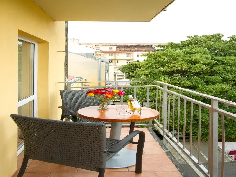 Terrace, Seifert, Prague