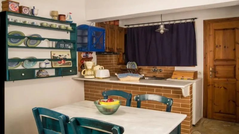 STUDIO SEA VIEW Room, Villa Iliatoras, Crete