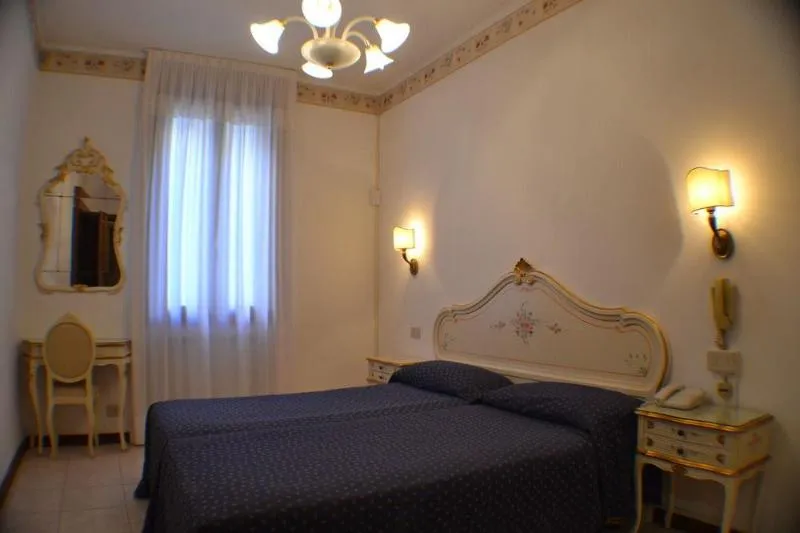 General view, Hotel Guerrini Venezia, Venice