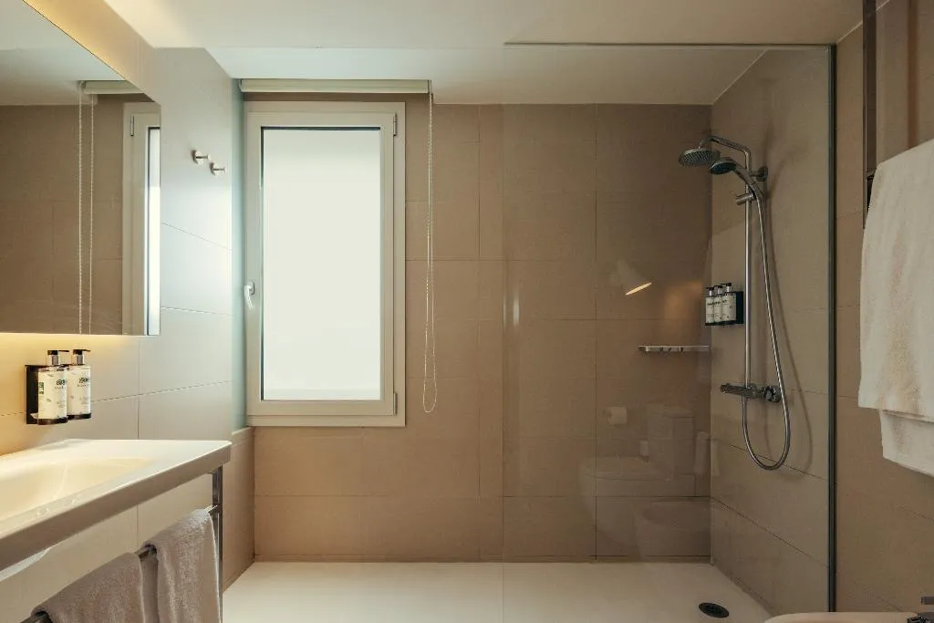 DOUBLE SINGLE USE SUPERIOR Room, Park Hotel Barcelona, Barcelona