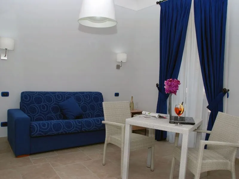 Room, La Dimora dei Borboni, Naples