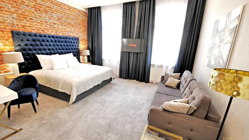 TRIPLE STANDARD Room, Szewska 22 Boutique, Krakow