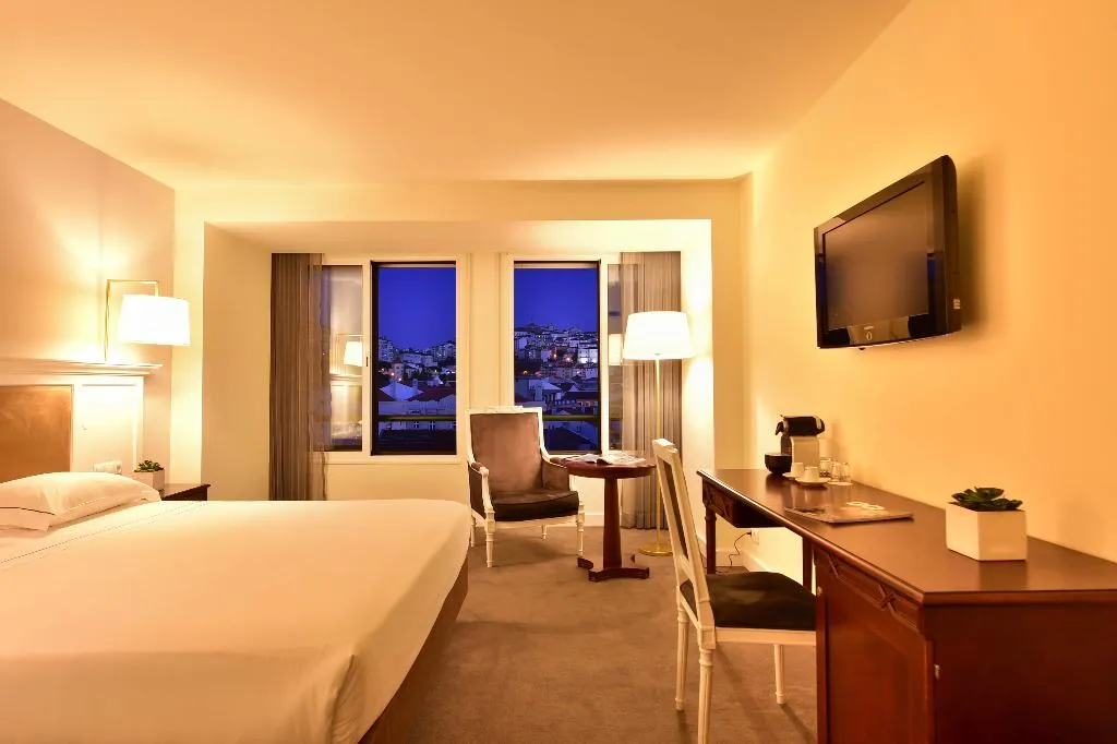 Double or Twin SUPERIOR Room, Tivoli Coimbra Hotel, Porto