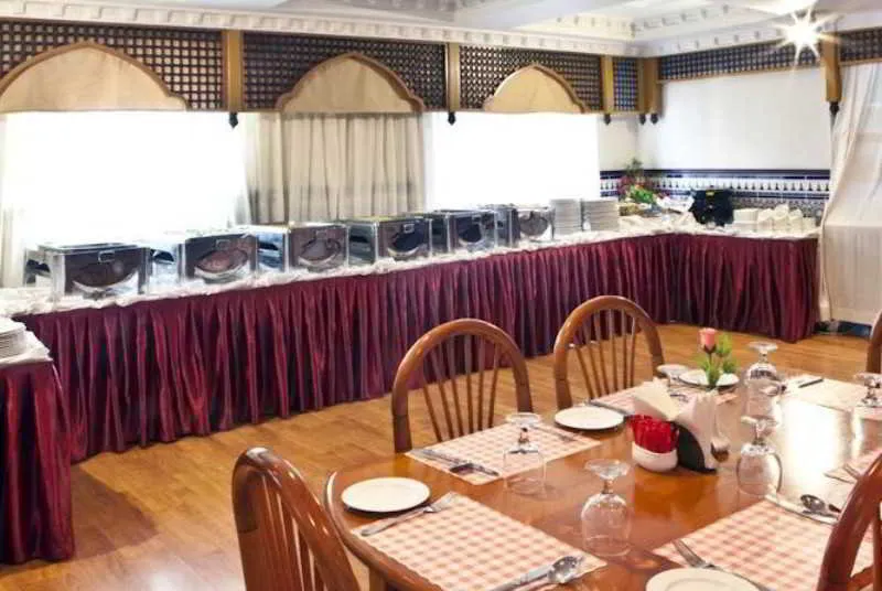 Restaurant, Landmark Plaza Hotel, Dubai