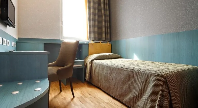 SINGLE STANDARD Room, Hotel Terminal Milano, Milan