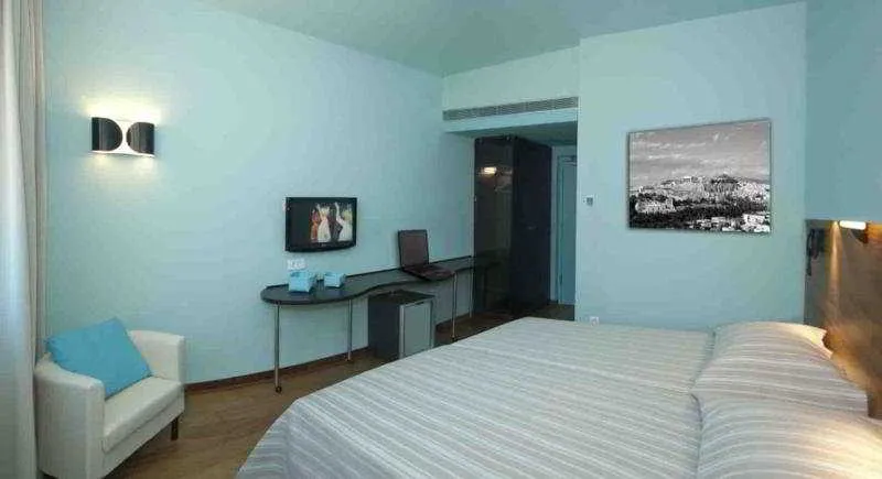 Room, Athens Center Square, Athens