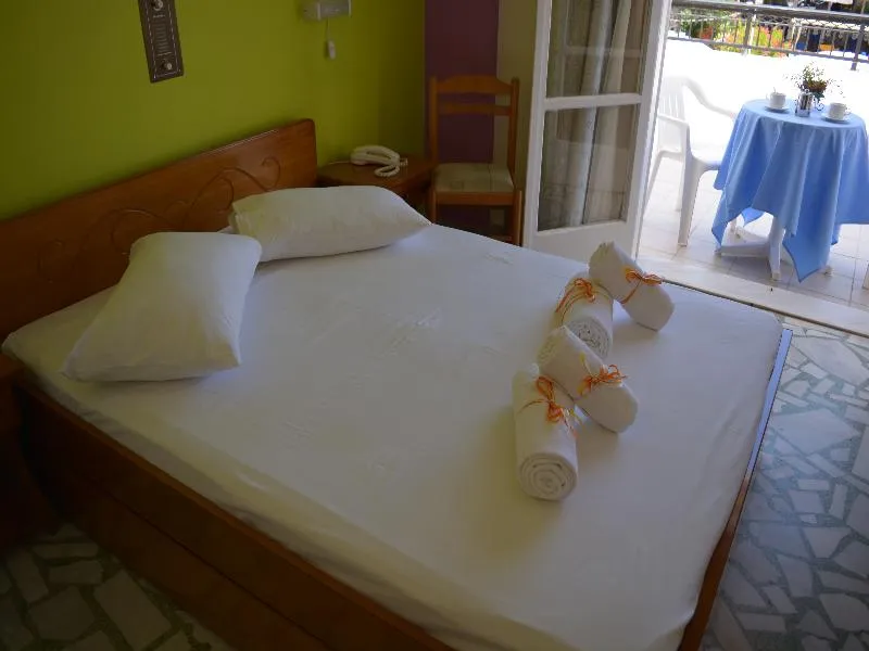 STUDIO CAPACITY 2 Room, Montes Studios & Apartments, Zante