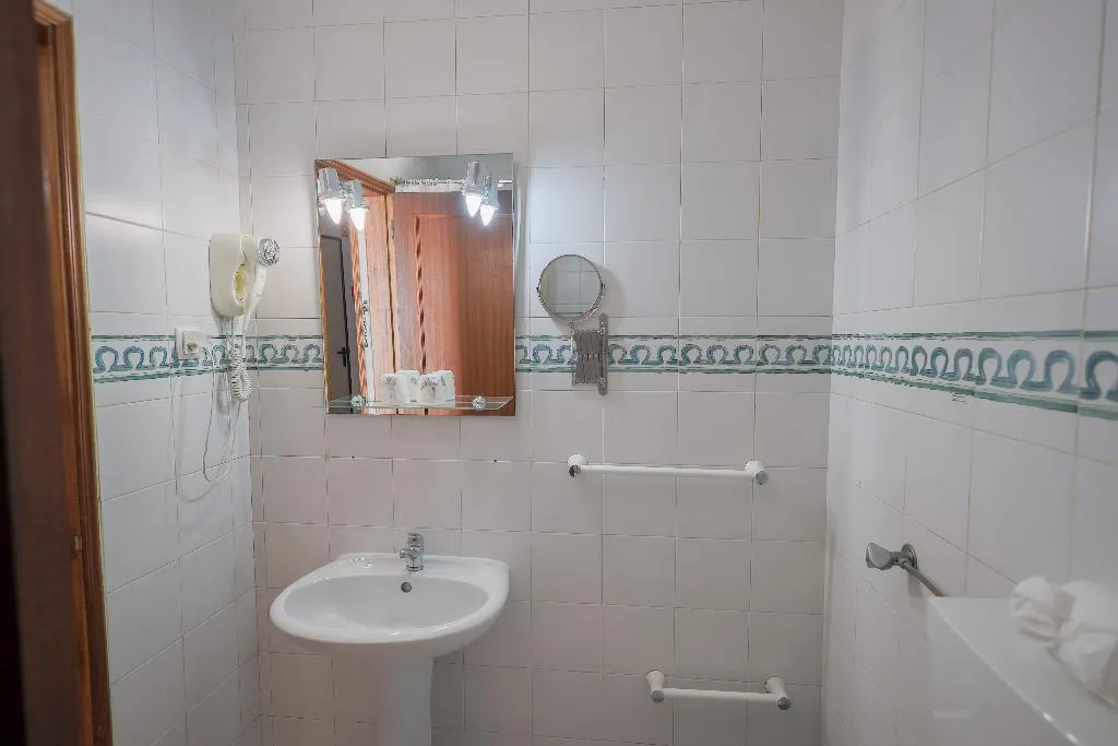TWIN CLASSIC Room, Portimao Center Hotel by Umbral, Algarve