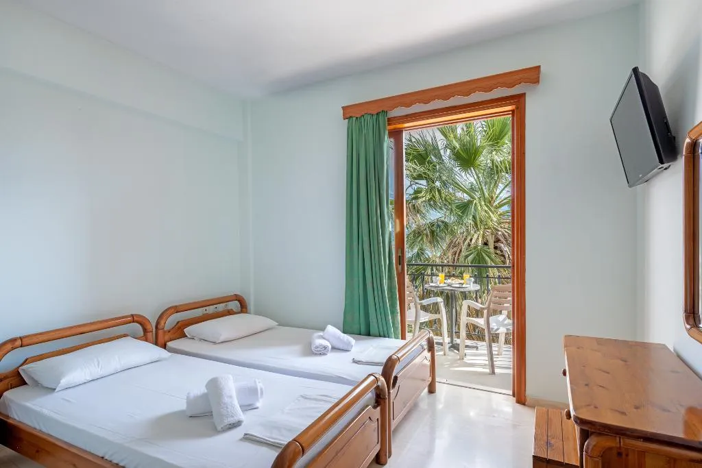 STUDIO TWO BEDS Room, Europe Hotel, Kefallinia