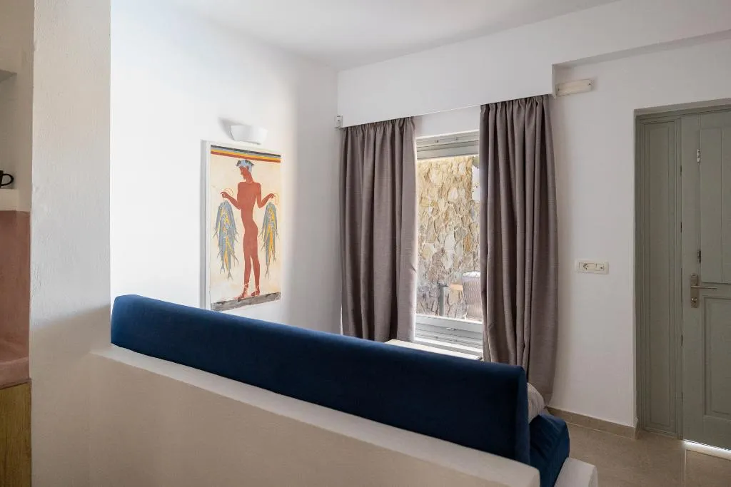 VILLA WITH PRIVATE POOL Room, Desiterra Resort, Santorini