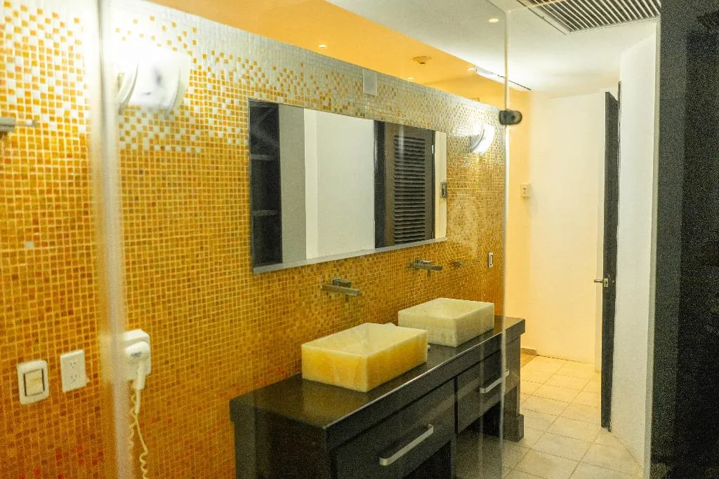 Room KING SIZE BED Room, In Fashion Hotel and Spa, Playa Del Carmen