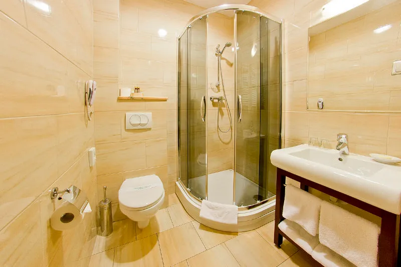 Room, Columbus, Krakow