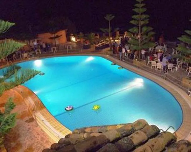 Pool, Hotel La Playa Blanca, Palermo