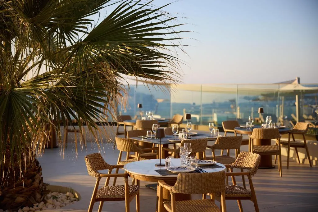 Restaurant, Aulus Chania Resort, Curio Collection by Hilton, Thessaloniki
