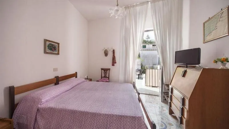 Double or Twin ECONOMY Room, Villa Luna di Miele, Naples