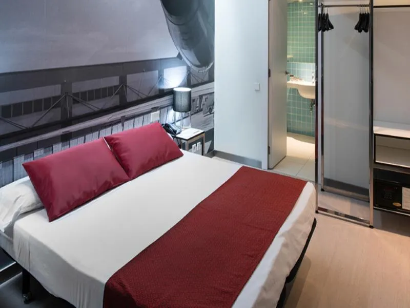 DOUBLE STANDARD Room, Catalonia Avinyo, Barcelona