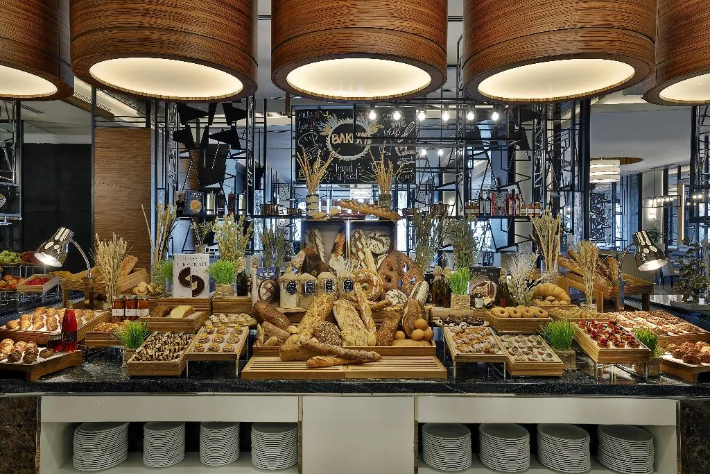 Restaurant, Hilton Dubai Palm Jumeirah, Dubai
