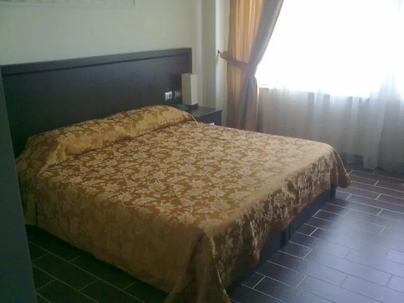 SINGLE STANDARD Room, Leonardo, Durres