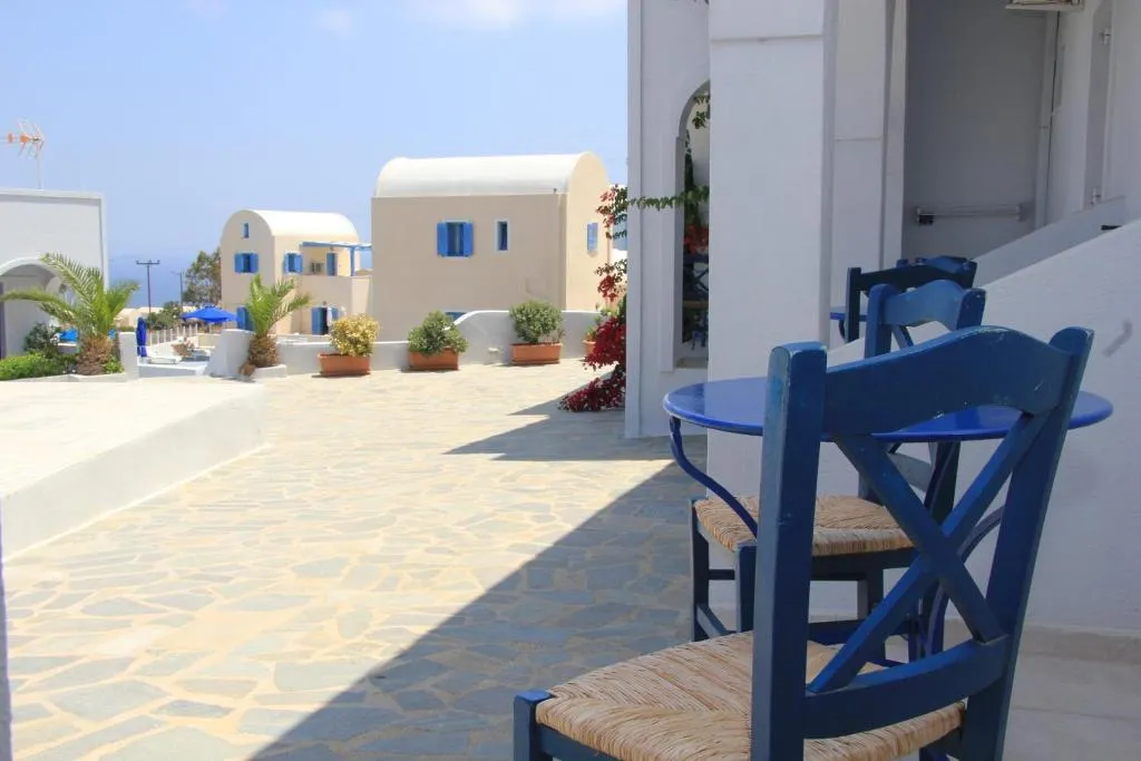 General view, Galini Oia, Santorini