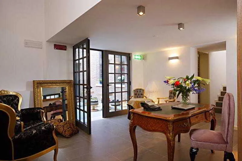 Lobby, Al Canal Regio, Venice
