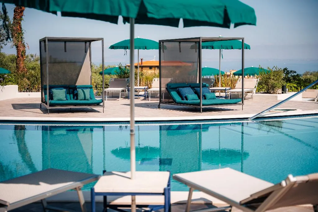 Pool, Hilton Sorrento Palace, Naples