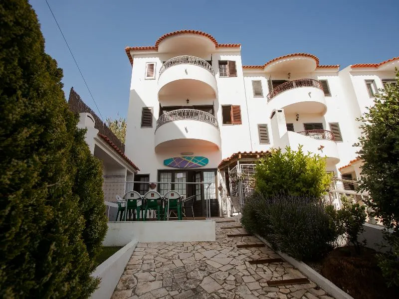 Terrace, Ericeira Chill Hill 2 – Peach Garden, Lisbon