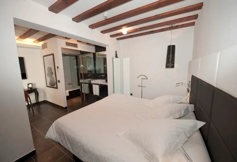 Room, Posada Del Leon De Oro, Madrid