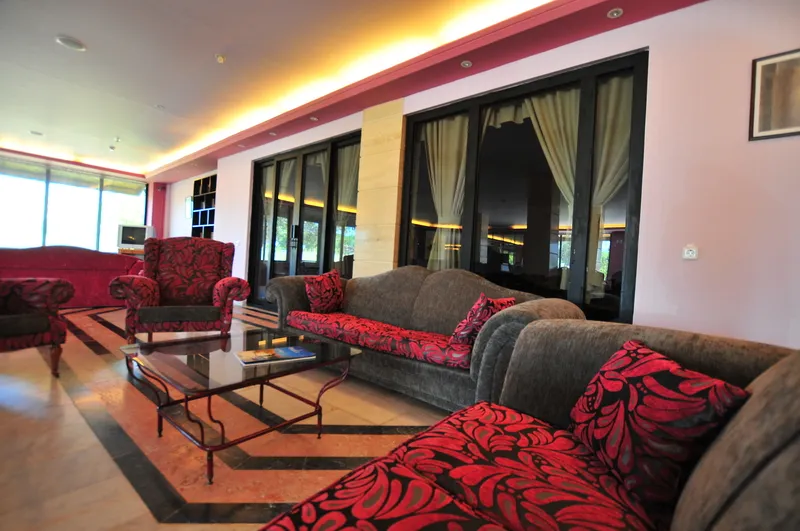 Lobby, Pelin, Dalaman