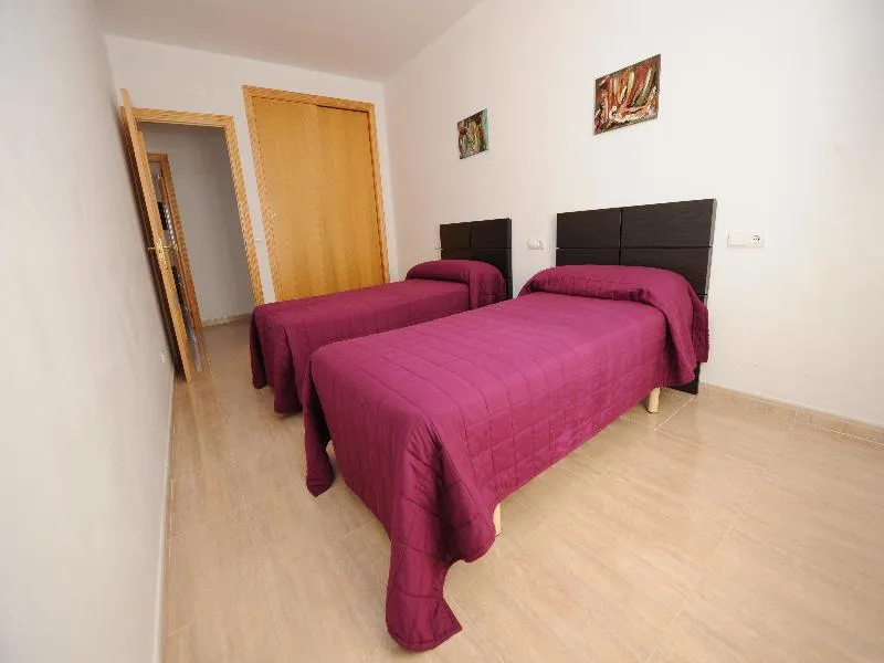 APARTMENT CAPACITY 8 THREE BEDROOMS Room, Playa Ferrera, Majorca