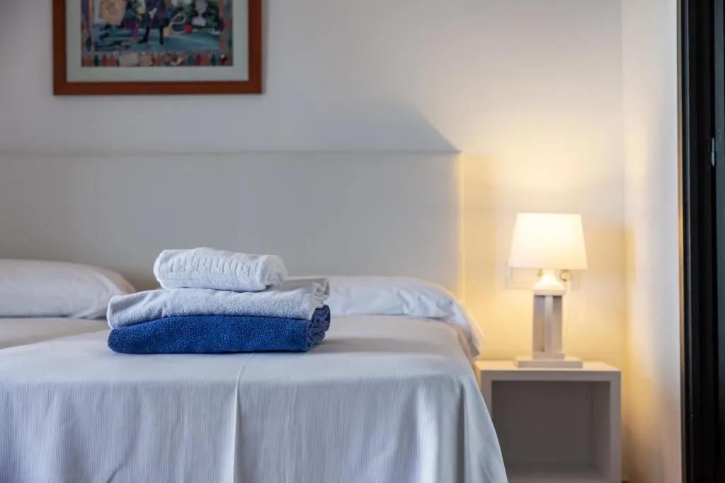 APARTMENT CAPACITY 4 TWO BEDROOMS Room, Apartaments Golf By La Costa Resort, Costa Brava