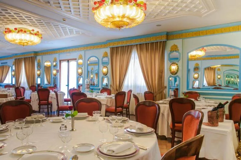 Restaurant, Eliseo Park's, Naples