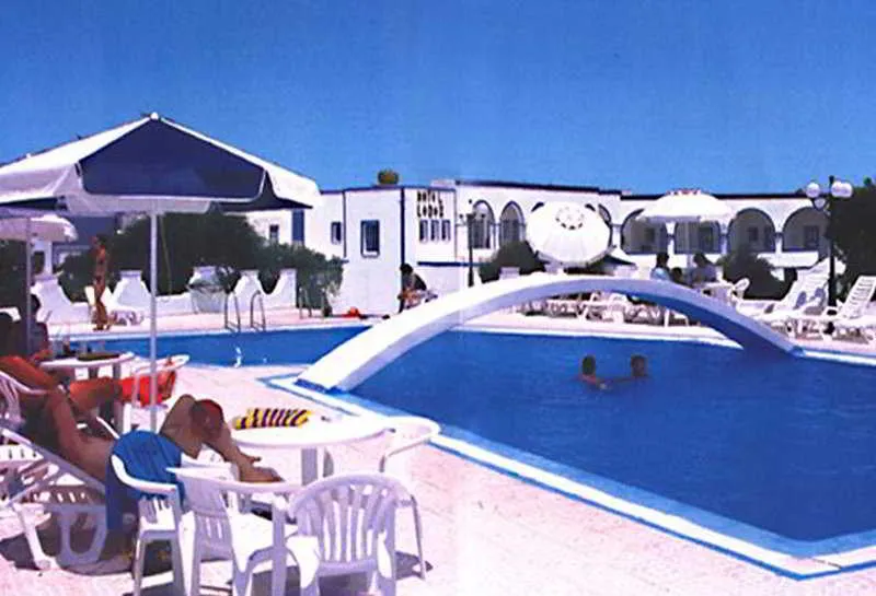 Pool, Lodos, Santorini