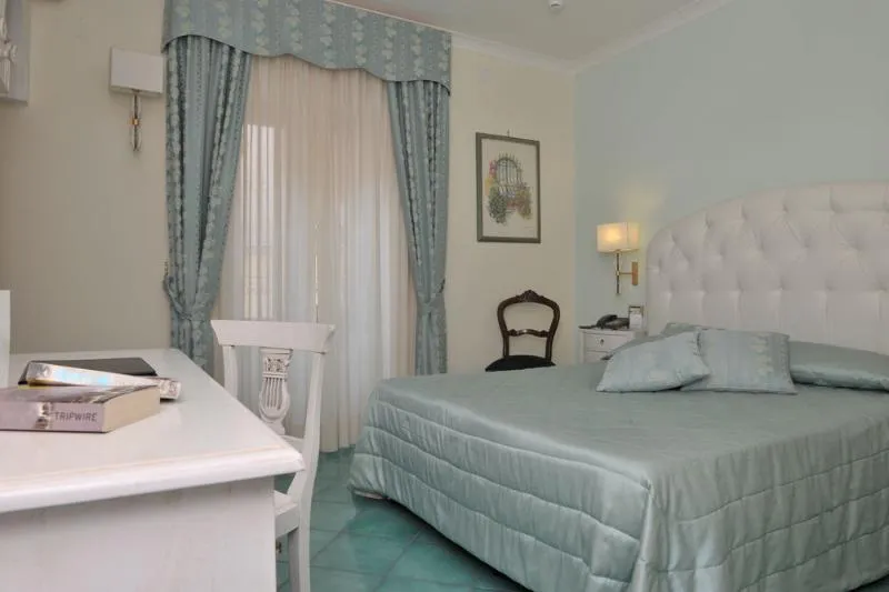 DOUBLE SUPERIOR Room, Hotel Santa Lucia, Naples