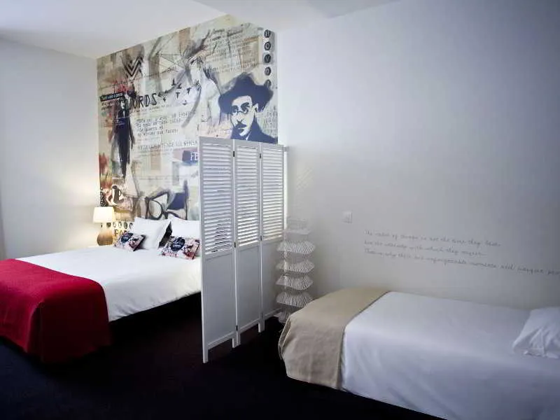 Room, The Art Inn Lisbon, Lisbon