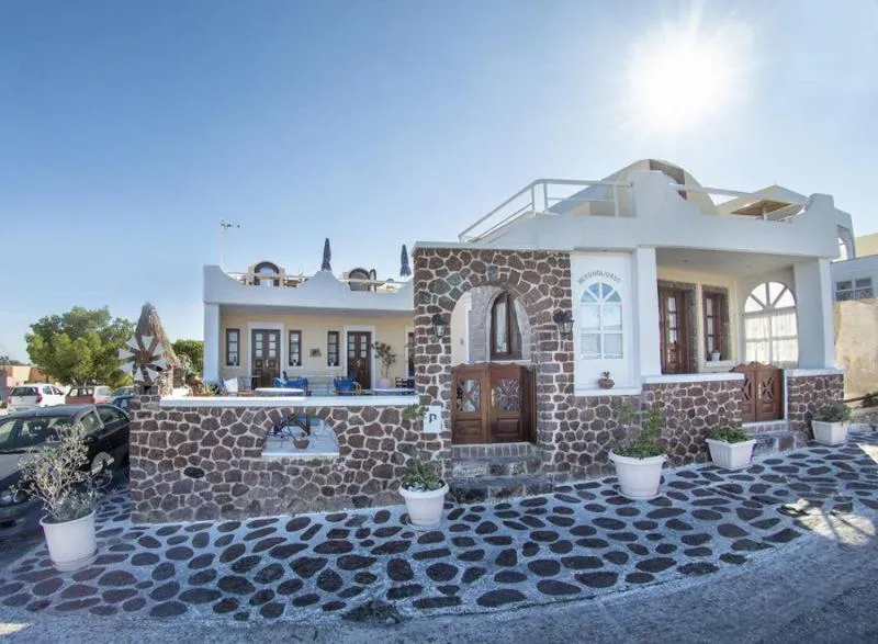 General view, Merovigliosso Studios and Apts., Santorini