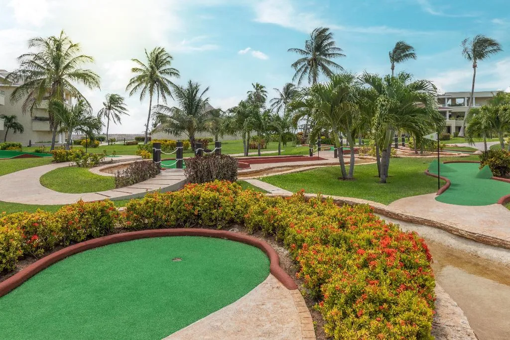 Sports and Entertainment, Moon Palace Nizuc  All Inclusive, Cancun Area